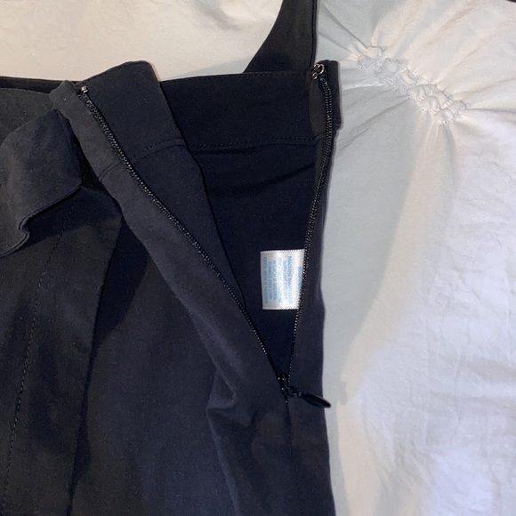 Southern Tide Jourdan Solid Perf Skort - Picture 4 of 5